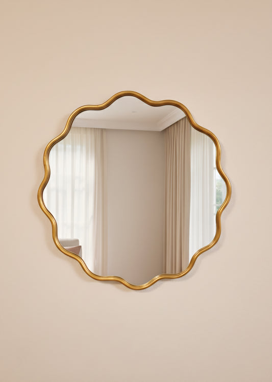Miroir Vague d'or 60 cm en métal doré, forme ondulée élégante